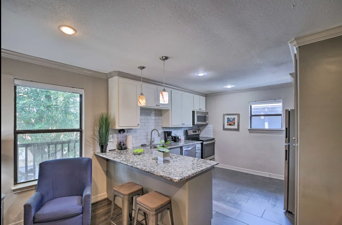 Foto principal - 2211 Blodgett St