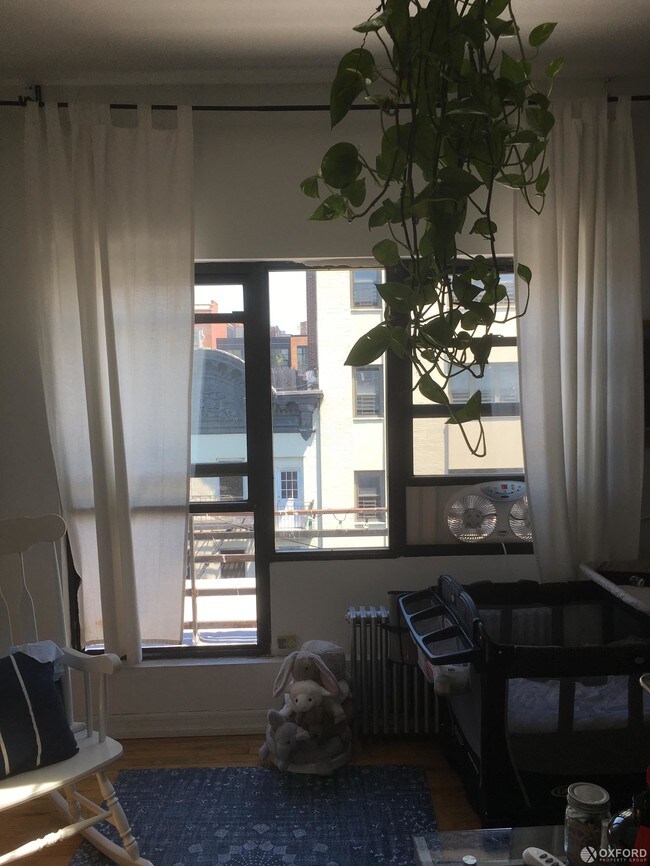 Foto del edificio - 286 East 10th Street