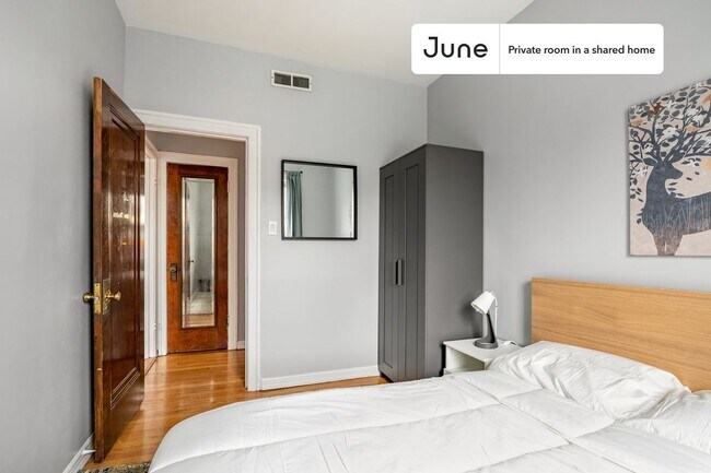 Foto del edificio - Room in Shared 3 bed/1 bath home