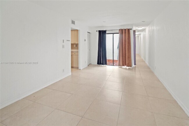 Foto del edificio - 2213 NW 55th Terrace