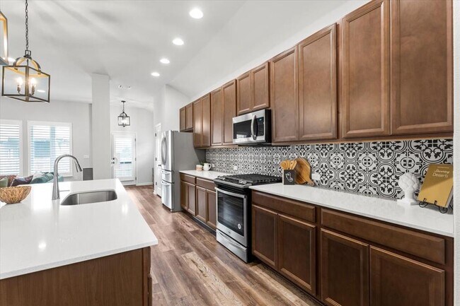 Foto del edificio - 7909 Catbird Ln