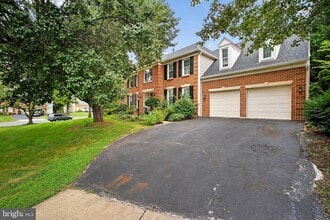 Building Photo - 6157 Ridgemont Dr