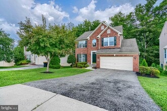 Building Photo - 7211 Lyndsey Way