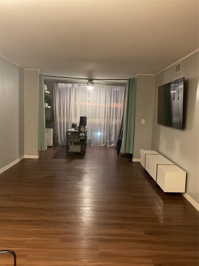 Building Photo - 7840 NW 50th St