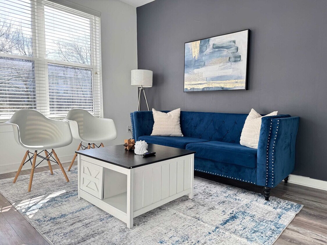 Foto principal - 525 Parkway Dr NE