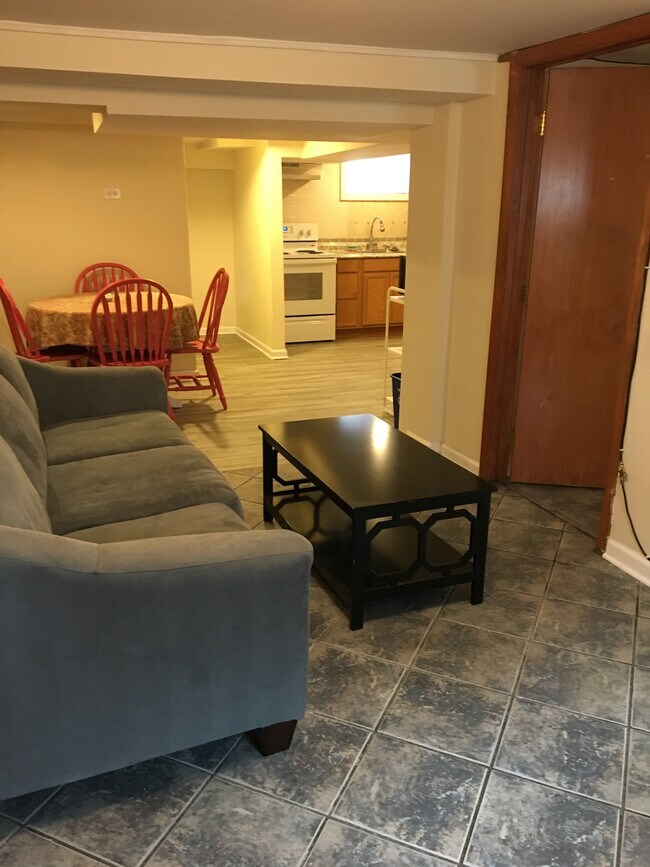 Foto del edificio - 6012 Taylor Rd