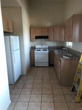 Building Photo - 5869 S Figueroa St