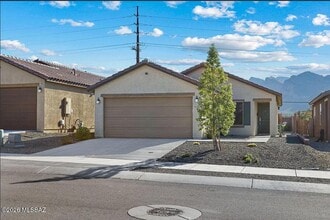 Building Photo - 9306 N Agave Gold Rd
