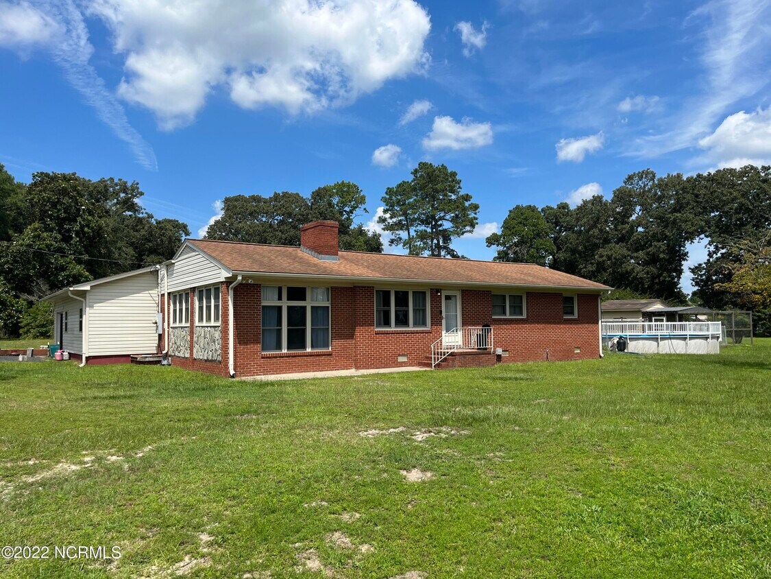 104 Bannermans Mill Rd, Richlands, NC 28574 House Rental in Richlands