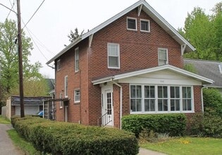 Building Photo - 559 Garfield Pl