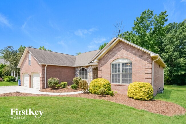 Foto del edificio - 1108 Dogwood Ln