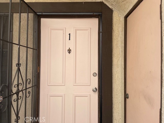 Building Photo - 14817 Sylvan St