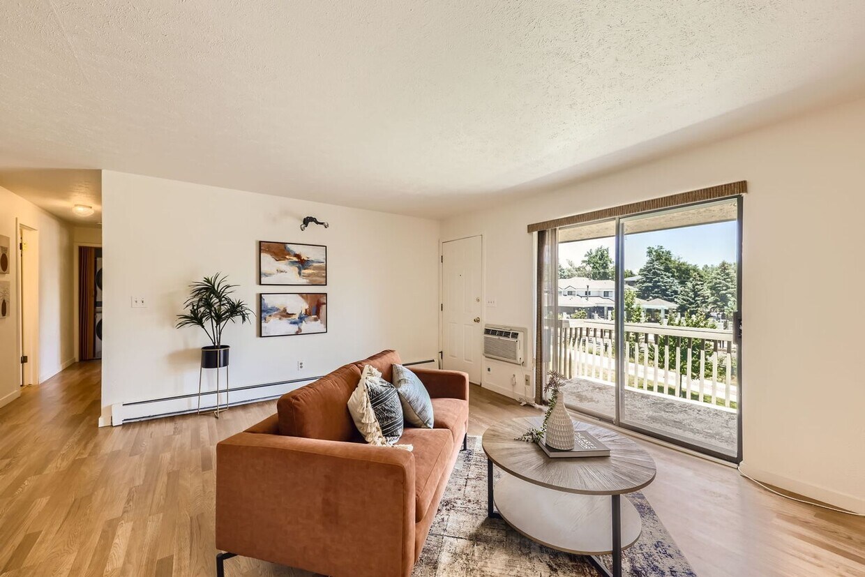 Foto principal - Beautiful remodeled condo with lovely view...