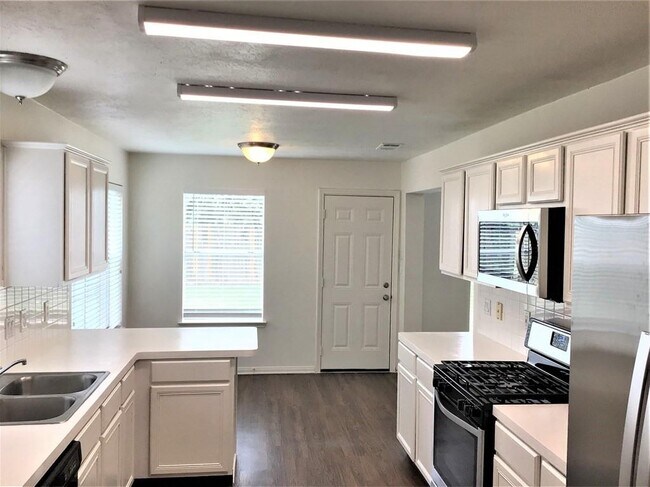 Building Photo - 13310 Ryan Landing Dr
