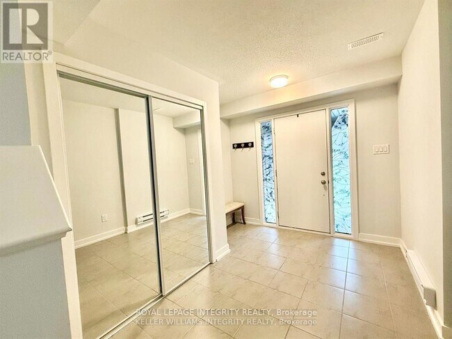 Building Photo - 237 Anyolite Private