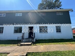 Building Photo - 908 4th Ave W