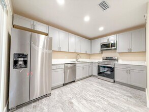 Building Photo - 1759 N Congress Ave