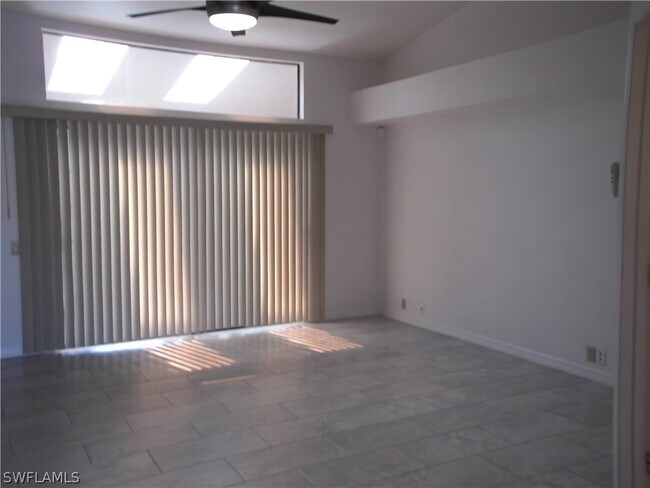 Building Photo - 13179 Brookshire Lake Blvd