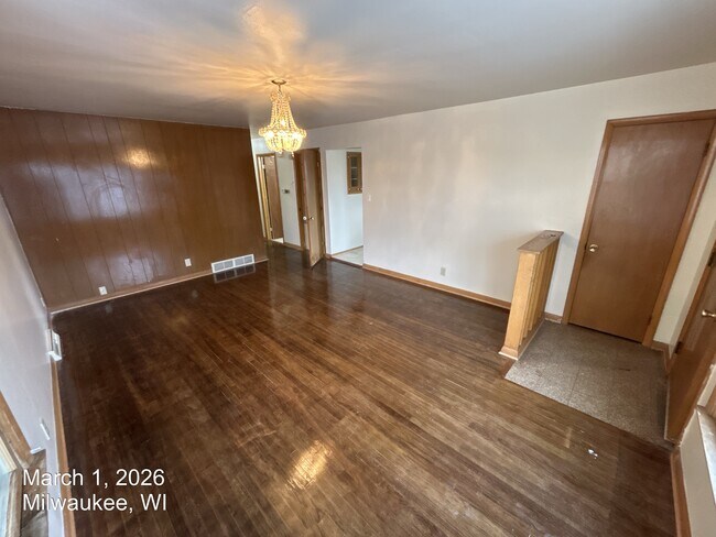 Foto del edificio - 7335 W Hampton Ave