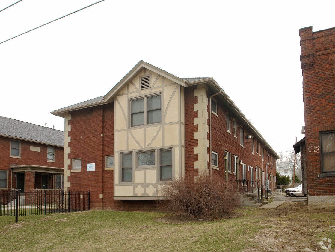 Primary Photo - 1500 N 4th St
