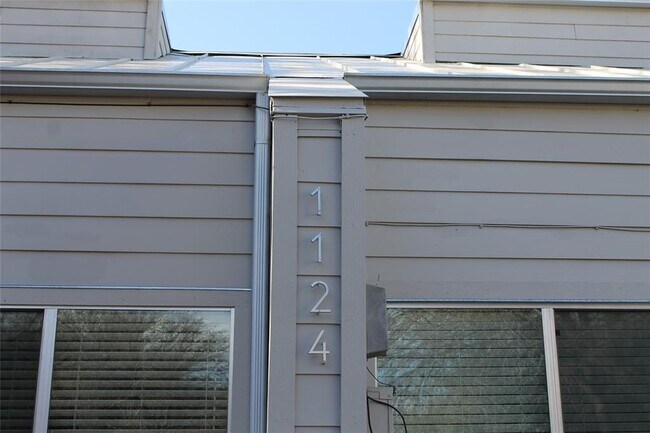 Foto del edificio - 1124 Bluebonnet Ln