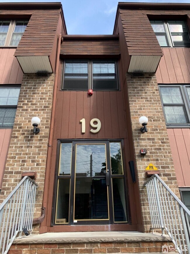 Foto del edificio - 224 Sierra Ct