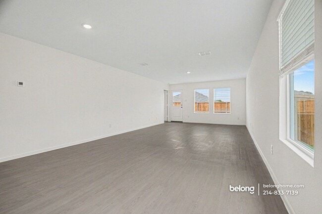 Building Photo - 3168 Burmese St