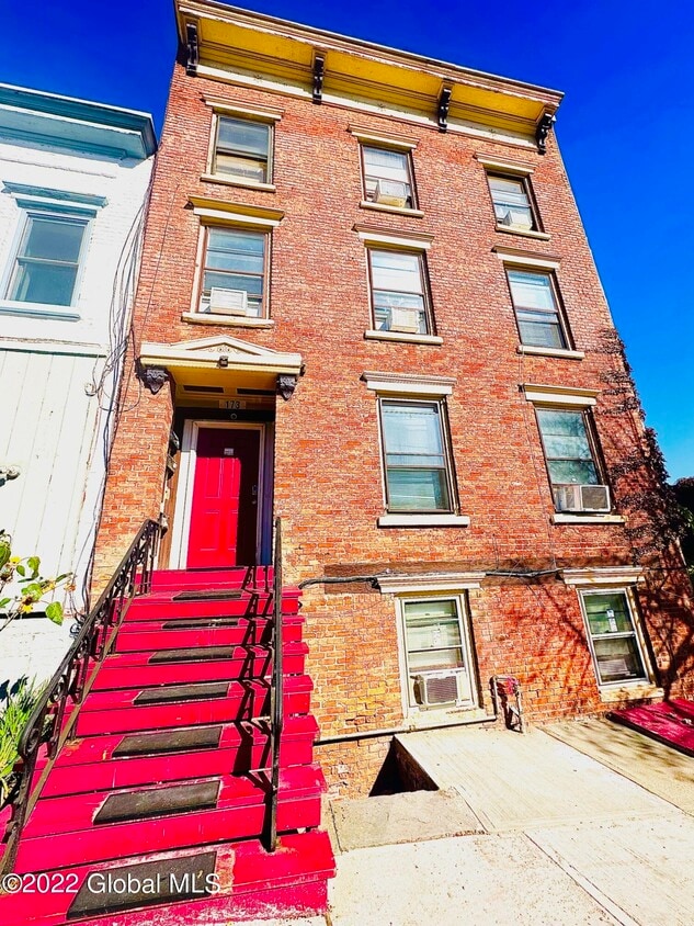173 Madison Ave Unit Garden, Albany, NY 12202 Room for Rent in Albany