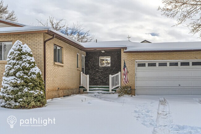 Building Photo - 470 East 350 South, Santaquin, UT, 84655