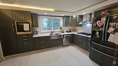 Building Photo - 324 Seabrook Dr
