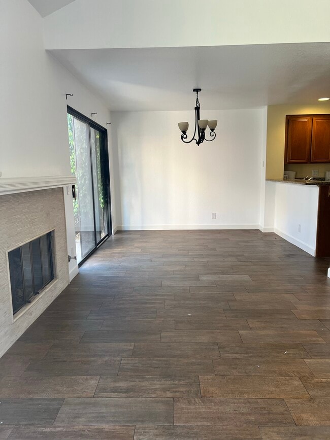 Dining Area - 5906 Etiwanda Ave