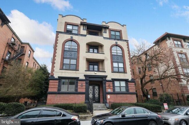 Foto del edificio - 1438 Meridian Pl NW