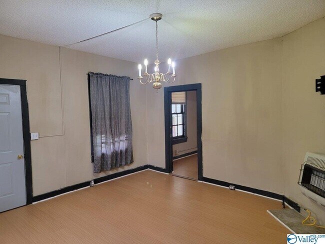 Foto del edificio - 3702 Emm Ell St SW