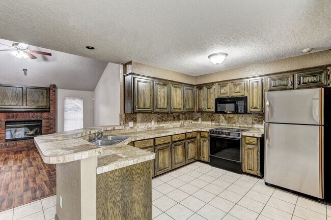 Foto del edificio - 3 bed 2 bath home in Edmond