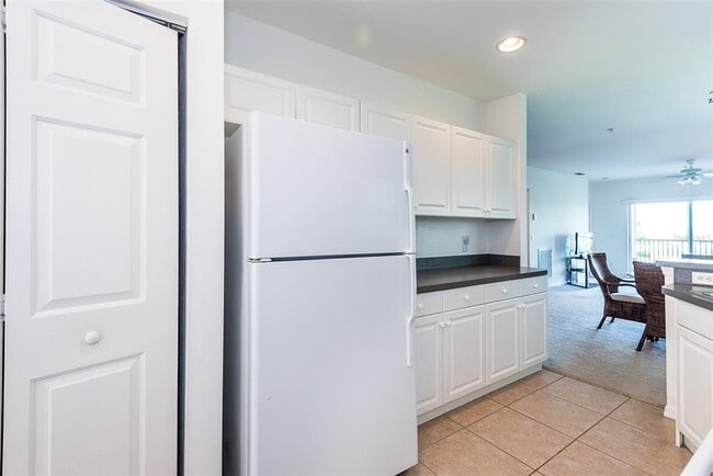 Building Photo - 2180 Heron Lake Dr