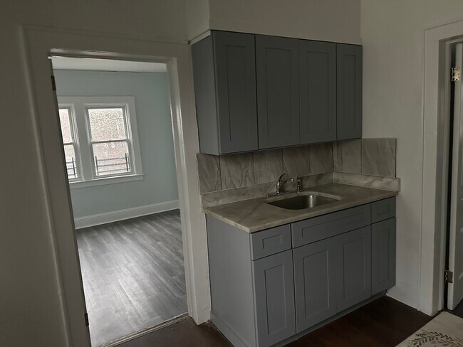 Building Photo - 73 2nd St