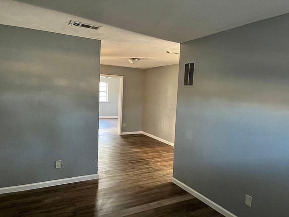 Building Photo - 6710 Sebring Dr