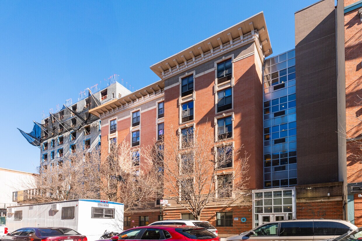 Fotografía del edificio - 113 E 123rd St