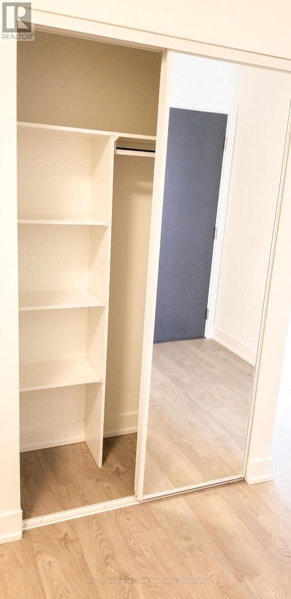 Photo du bâtiment - 9 Mabelle Ave