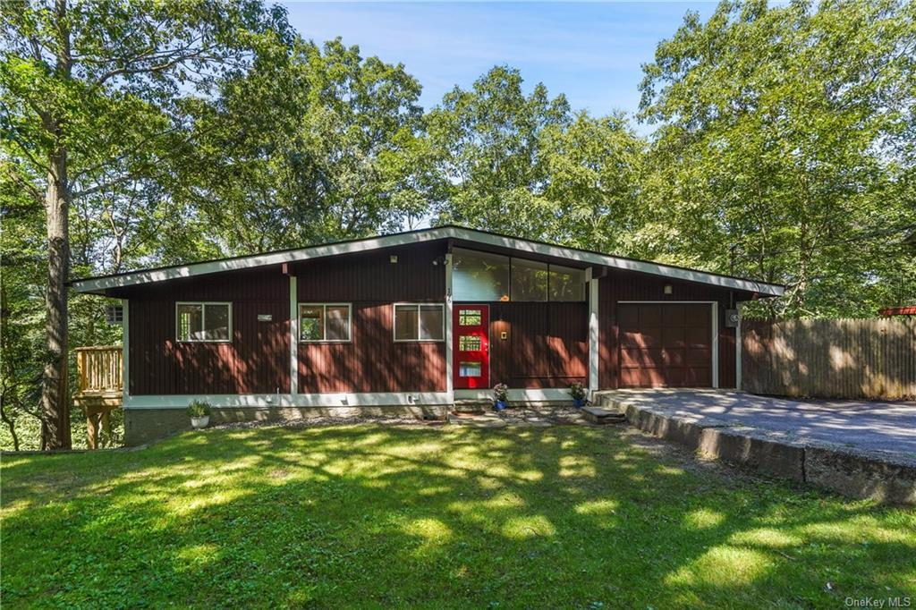 Primary Photo - 196 Forest Dr