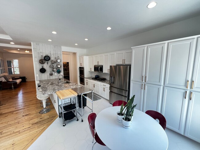 Building Photo - Arrowcreek Home For Rent