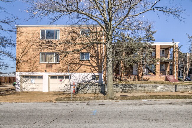 Building Photo - 4341 Morganford Rd