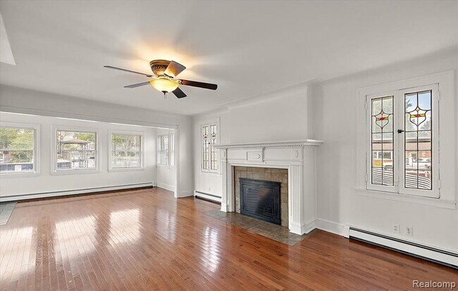 Building Photo - 37697 Mast Ct