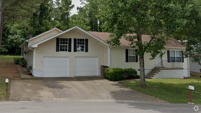 Building Photo - 2824 Airwood Dr