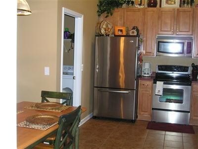 Building Photo - 536 Sandpiper Bay Dr SW