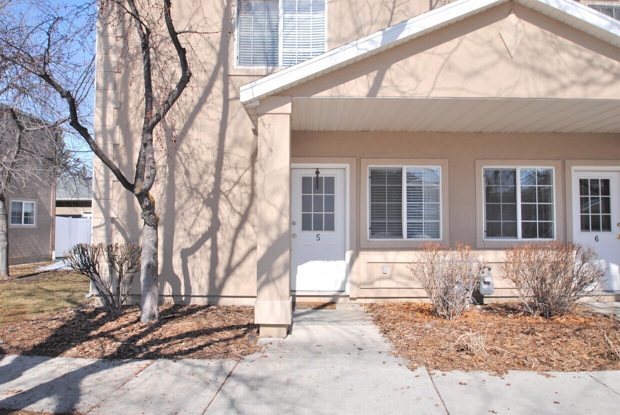 5 Somerset Pl, Logan, UT 84341 Townhome Rentals in Logan UT