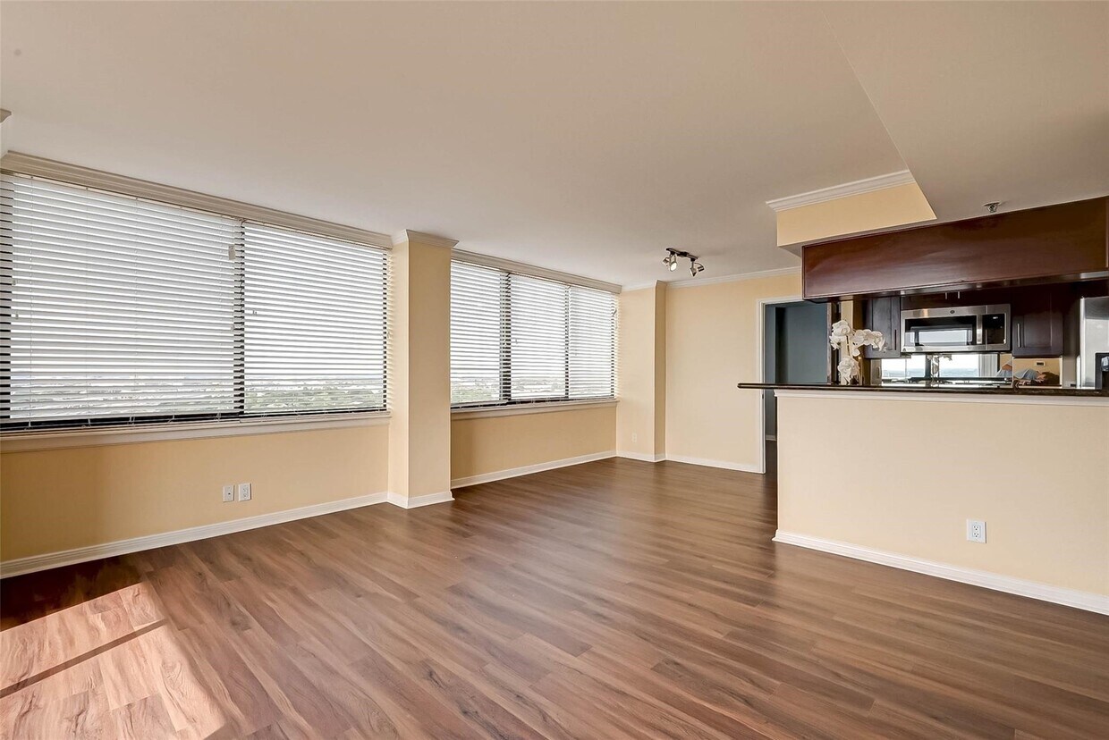 Foto principal - 3525 Sage Rd