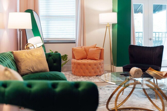 Building Photo - 202 E Main St