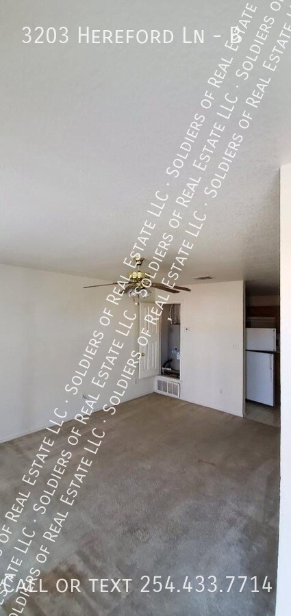 Foto del edificio - 3203 Hereford Ln