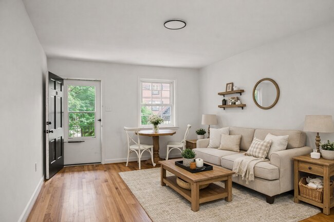 Building Photo - 1640 W Northwest Blvd